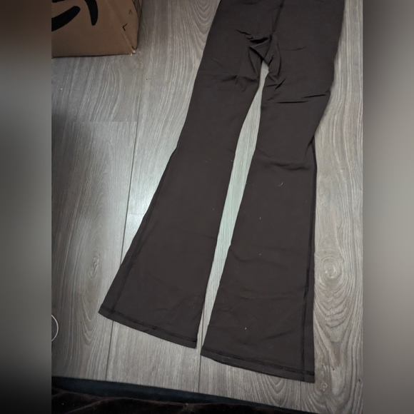 SOLD ⭐⭐Worn once, Leila flared jumpsuit in rich mocha brown xxs perf.cond - Picture 5 of 6